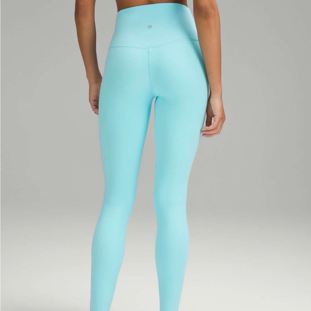 Lululemon light blue 25” inch leggings, size 0, worn & washed once, no flaws.